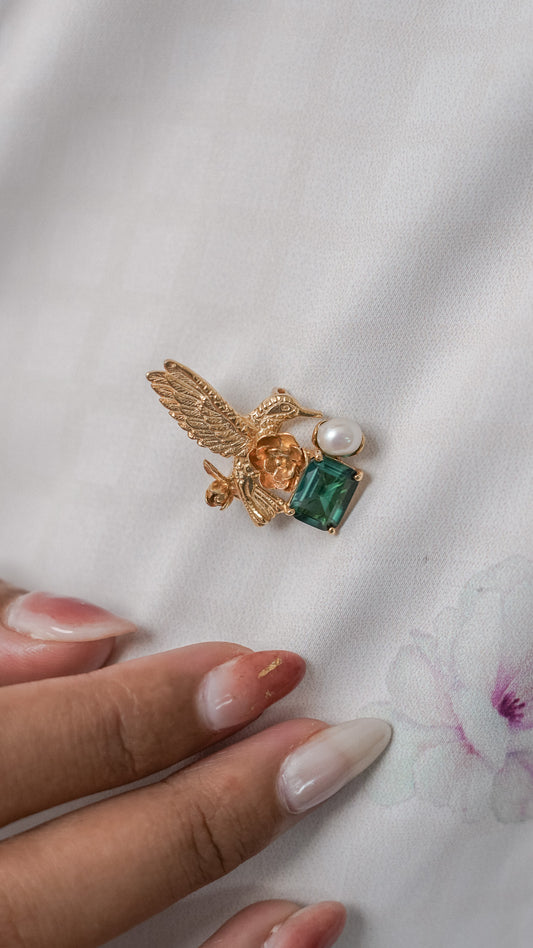 Hummingbird Brooch with Green Quartz
