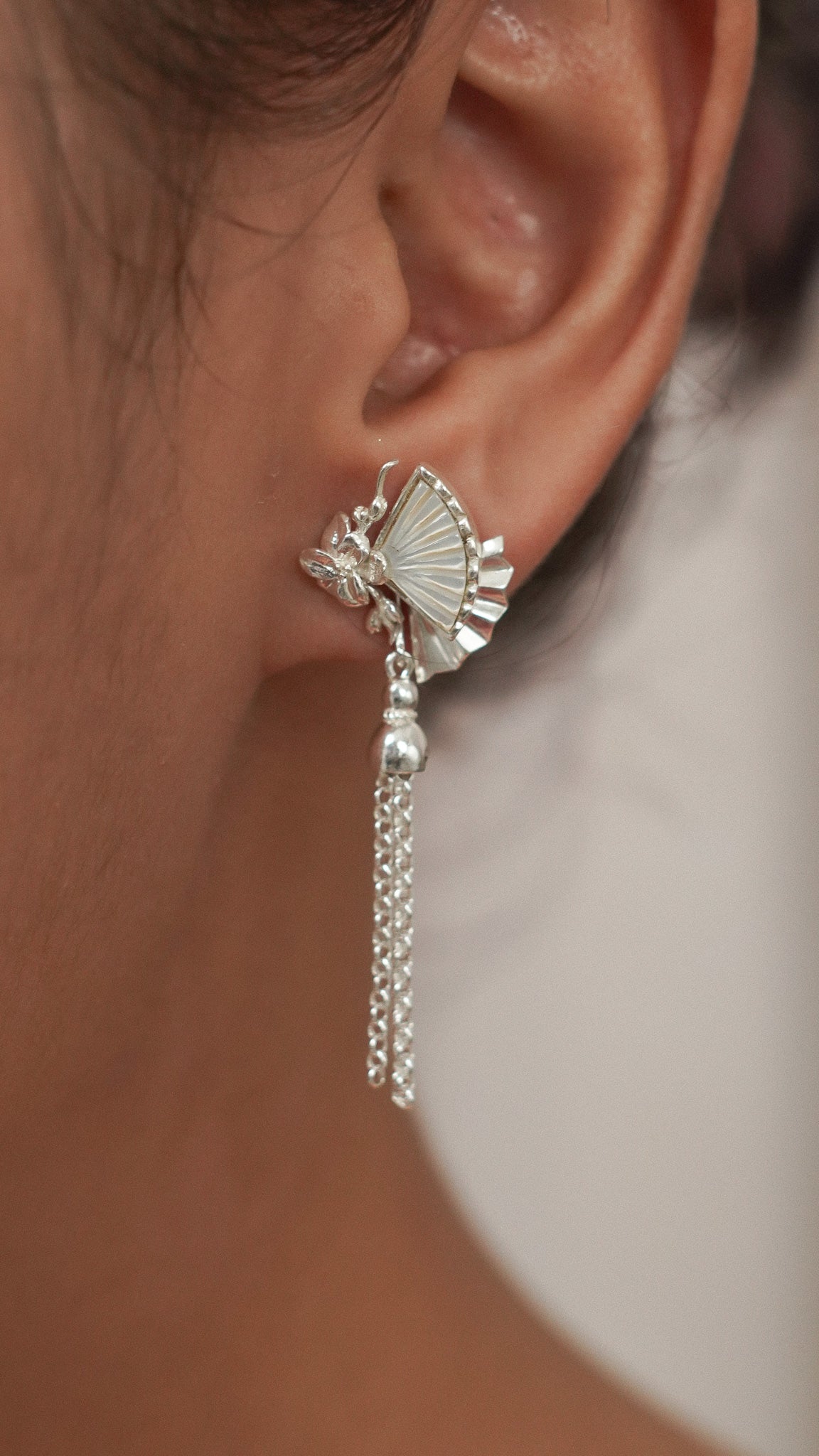 Kipas Earrings with Mother of Pearl