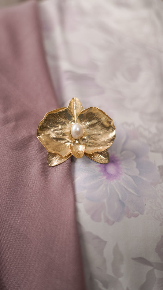 Moon Orchid Brooch in Brass