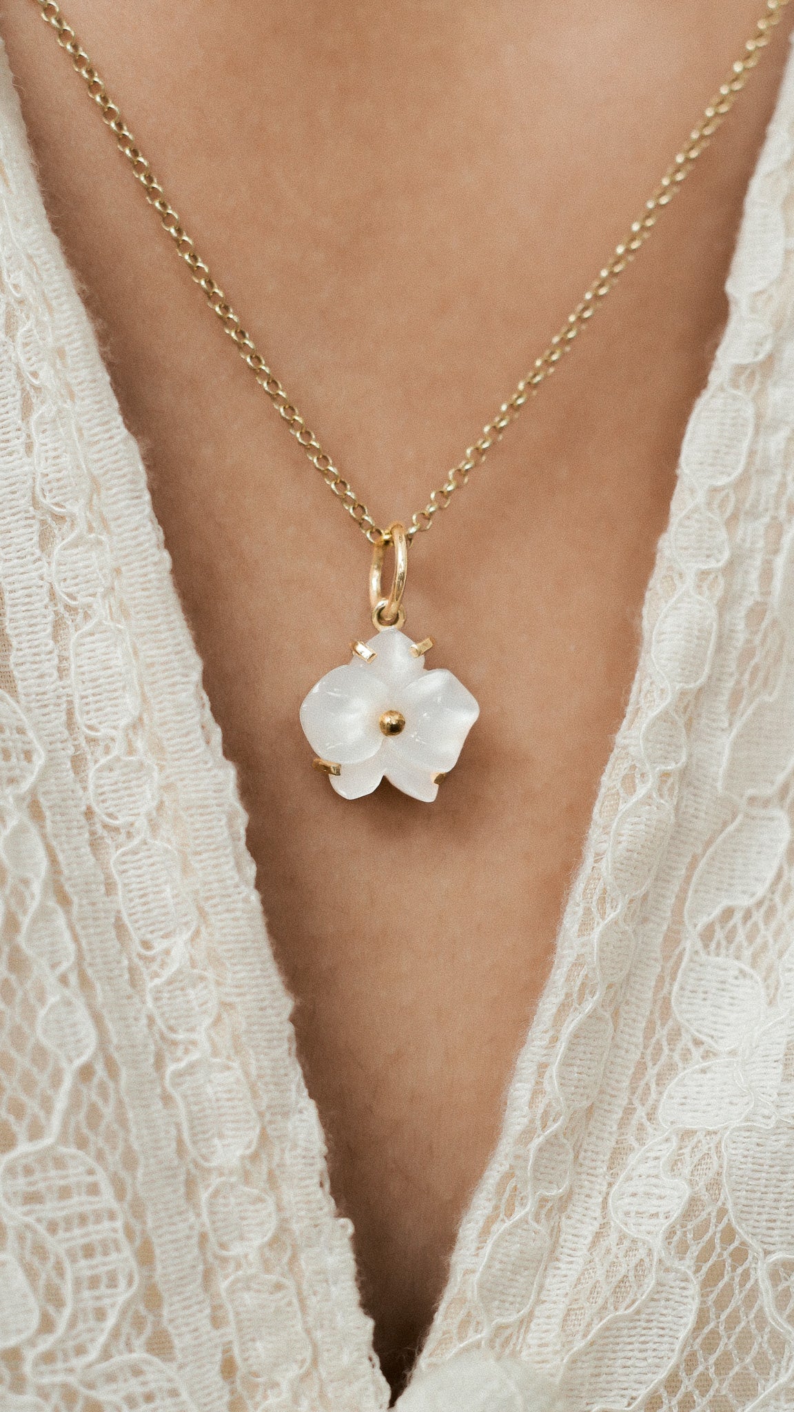 Phaluna Charm with Mother of Pearl