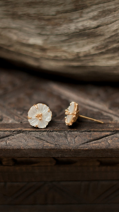 Hibiscus Earstud with Mother of Pearl