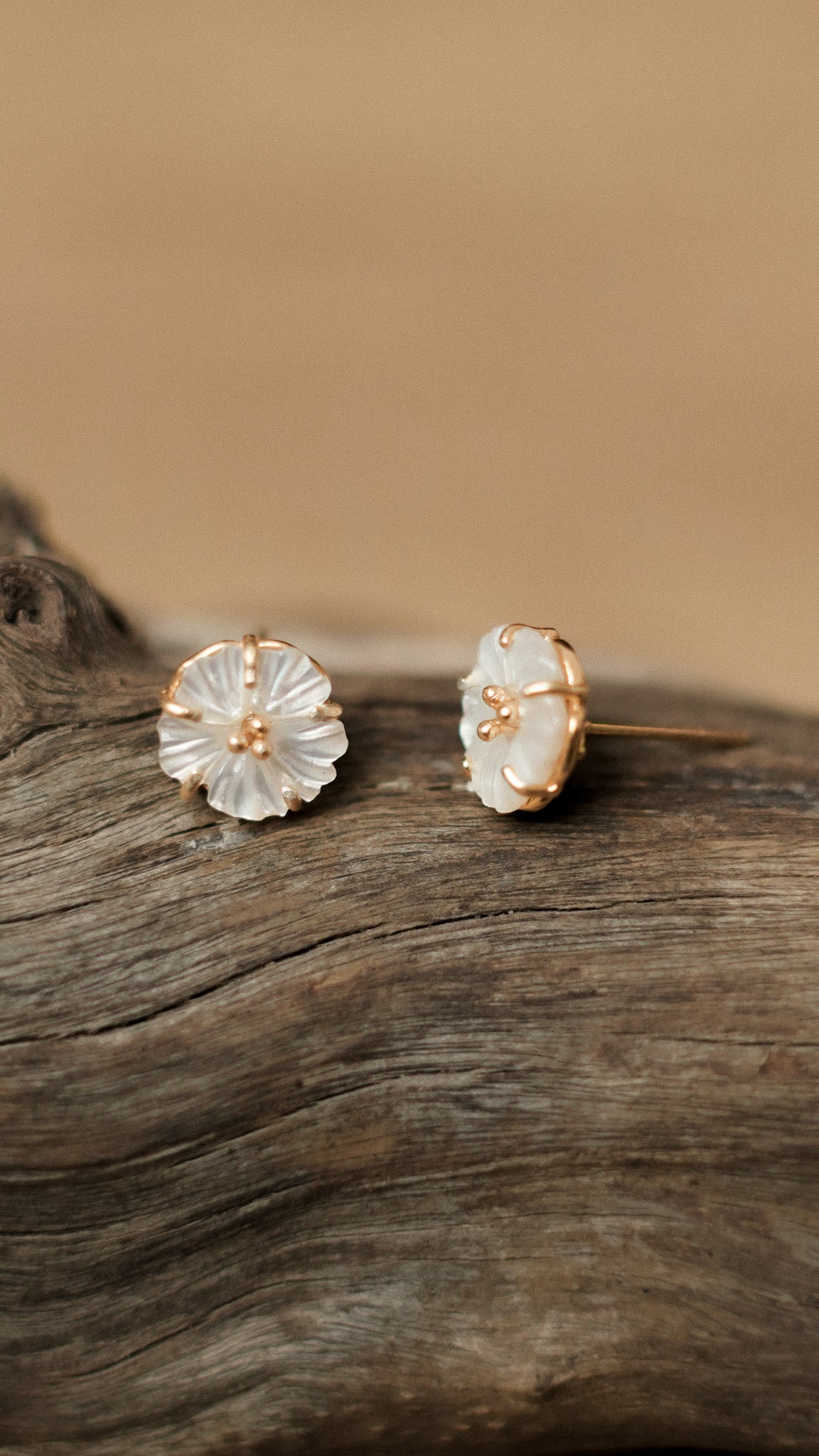 Hibiscus Earstud with Mother of Pearl