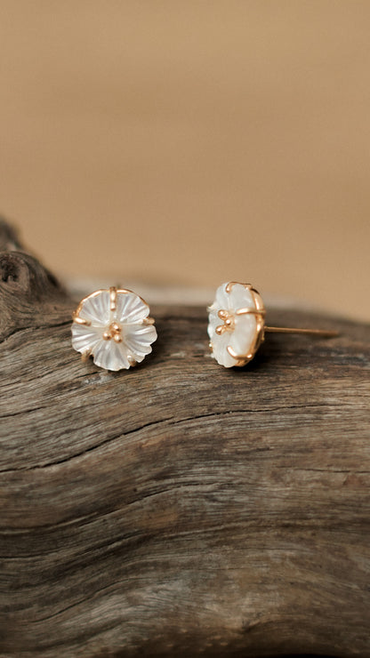 Hibiscus Earstud with Mother of Pearl