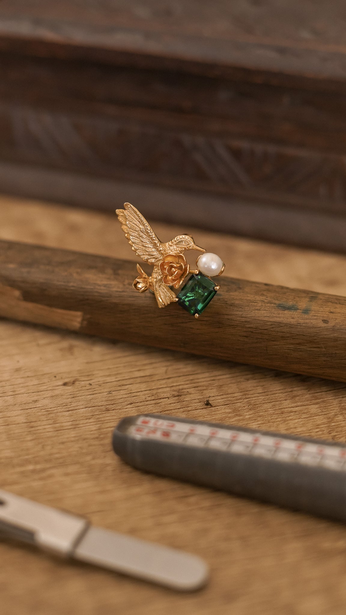 Hummingbird Brooch with Green Quartz