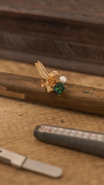 Hummingbird Brooch with Green Quartz
