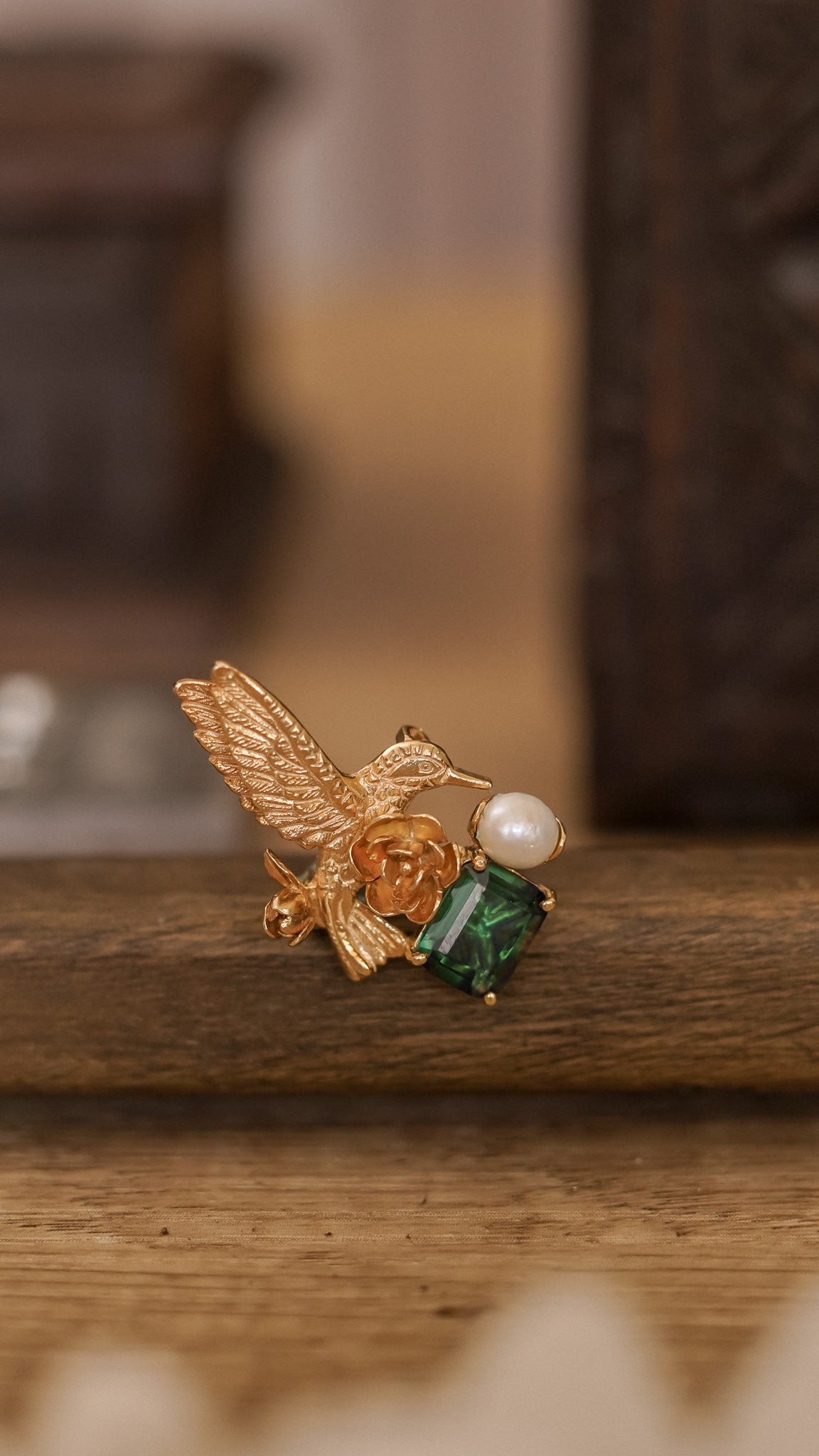 Hummingbird Brooch with Green Quartz