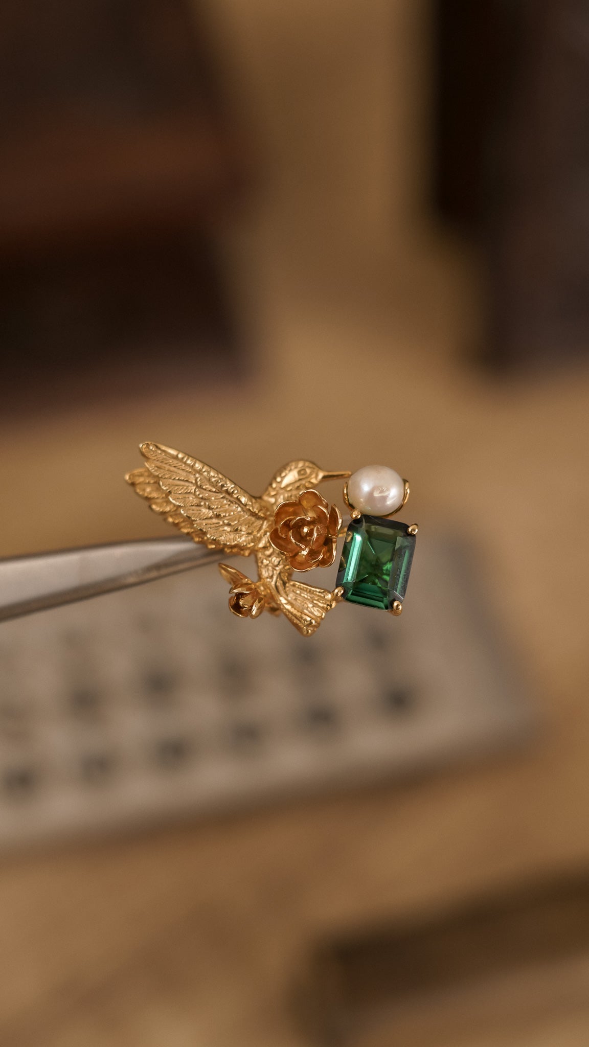 Hummingbird Brooch with Green Quartz