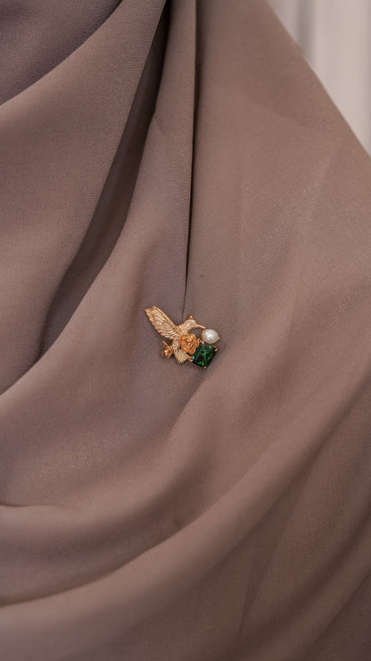 Hummingbird Brooch with Green Quartz