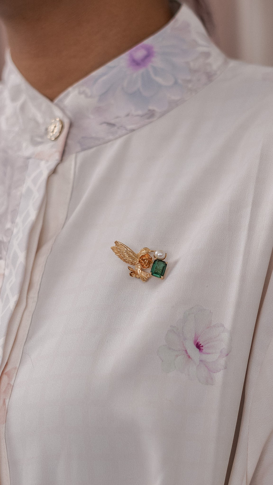 Hummingbird Brooch with Green Quartz