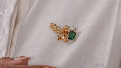 Hummingbird Brooch with Green Quartz