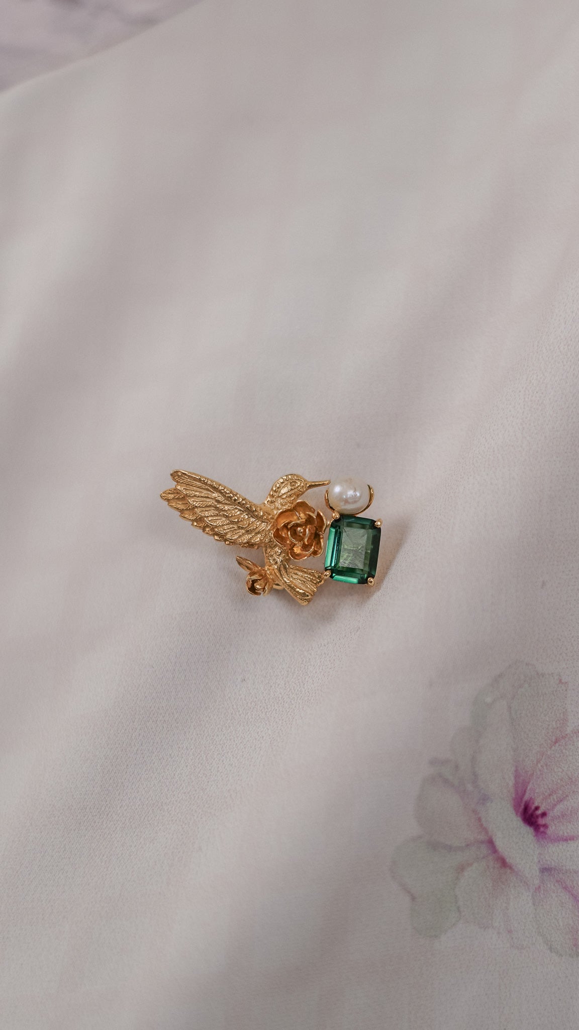 Hummingbird Brooch with Green Quartz