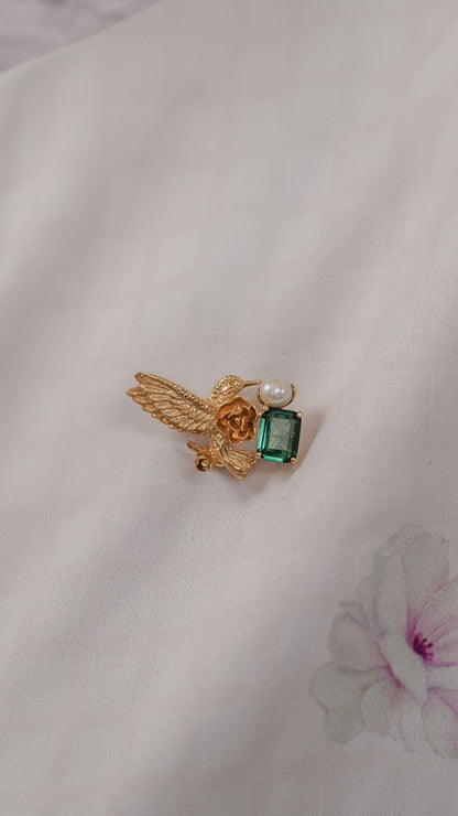 Hummingbird Brooch with Green Quartz