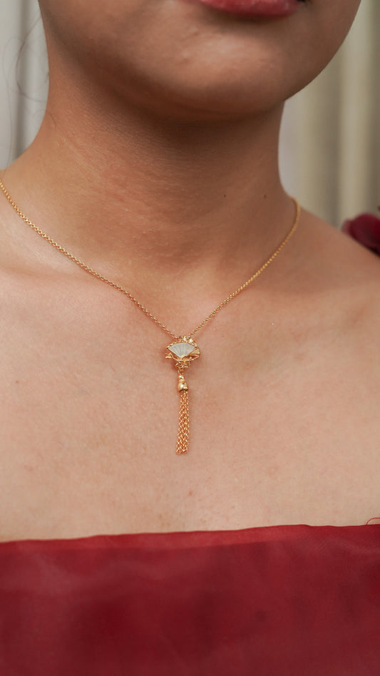 Kipas Pendant with Mother of Pearl