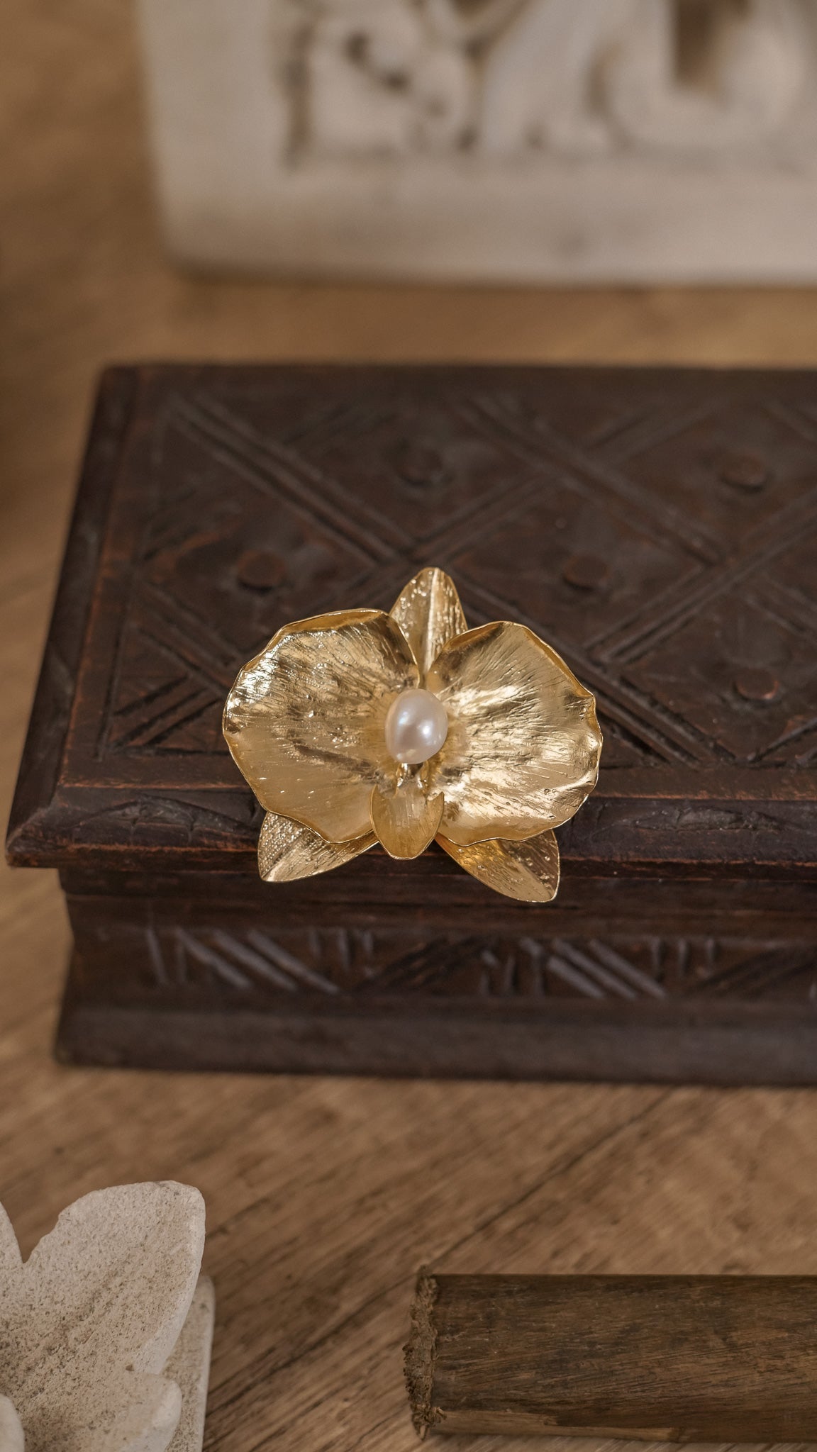 Moon Orchid Brooch in Brass