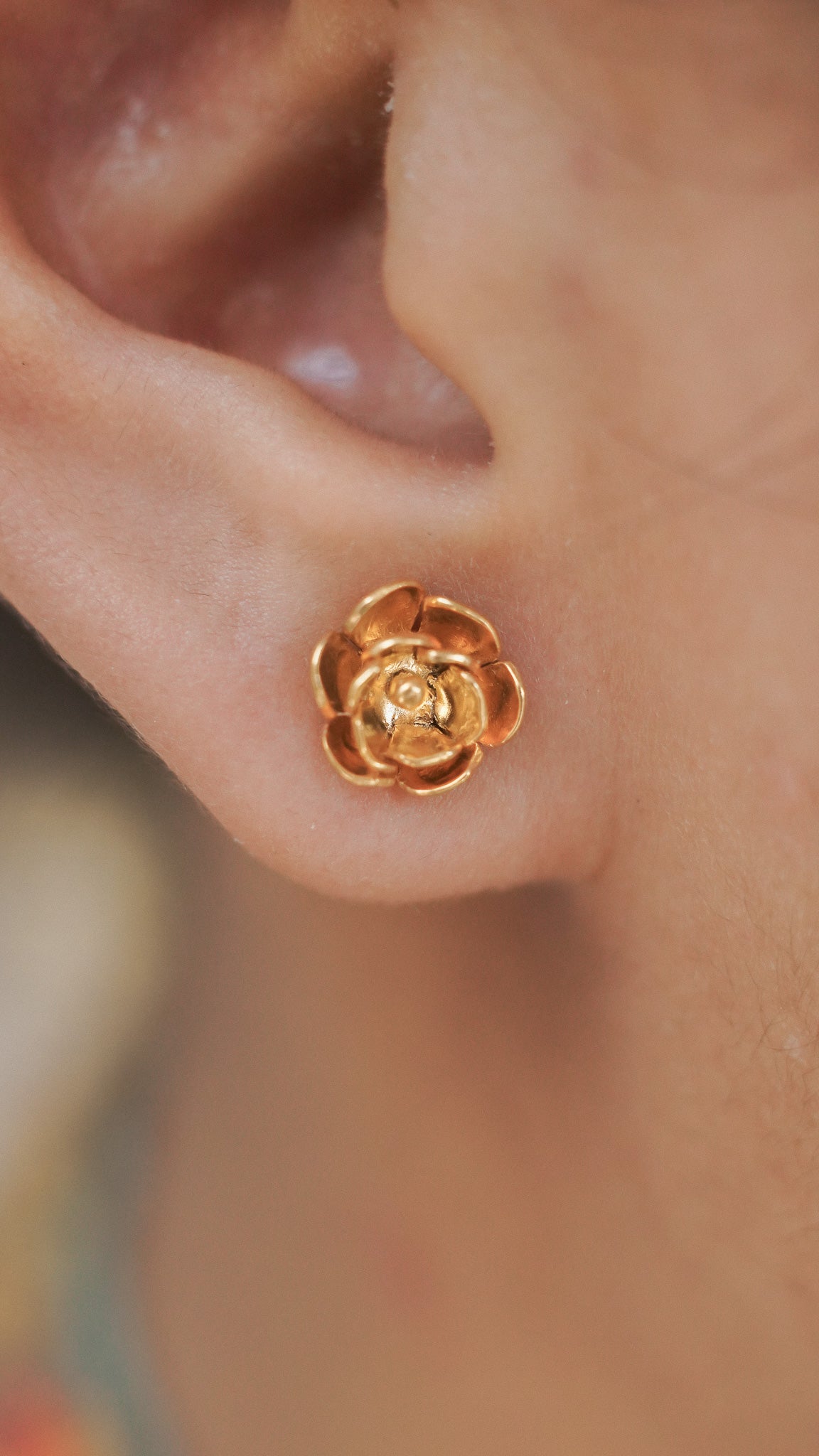 TITIAN JEWELRY - Peony Earstud with Pearl