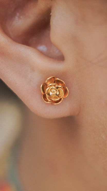 TITIAN JEWELRY - Peony Earstud with Pearl